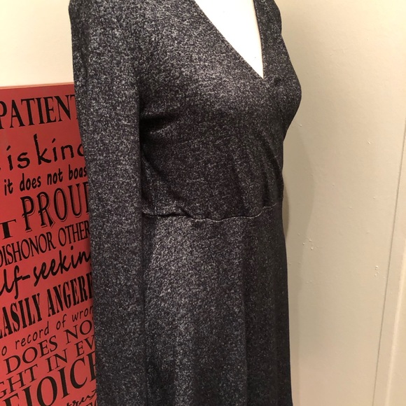 Express NWT Black Grayish long sleeve S Dress - Picture 4 of 7